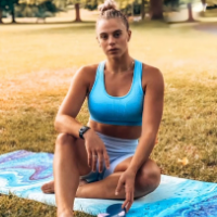 LAURA CRANE | Posey Yoga | Dreamy Vegan Yoga Mats | Eco-Friendly Yoga Mats 